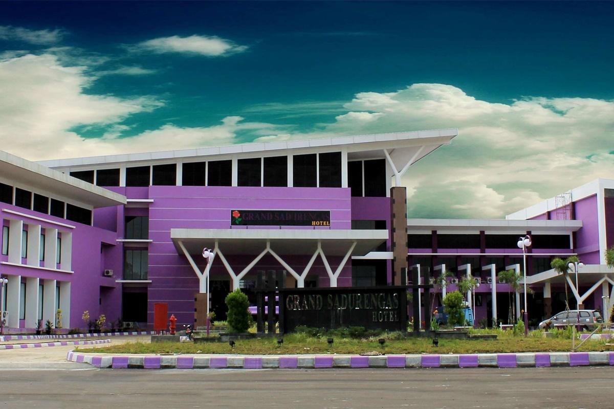 Kyriad Sadurengas Hotel Tanah Grogot Extérieur photo
